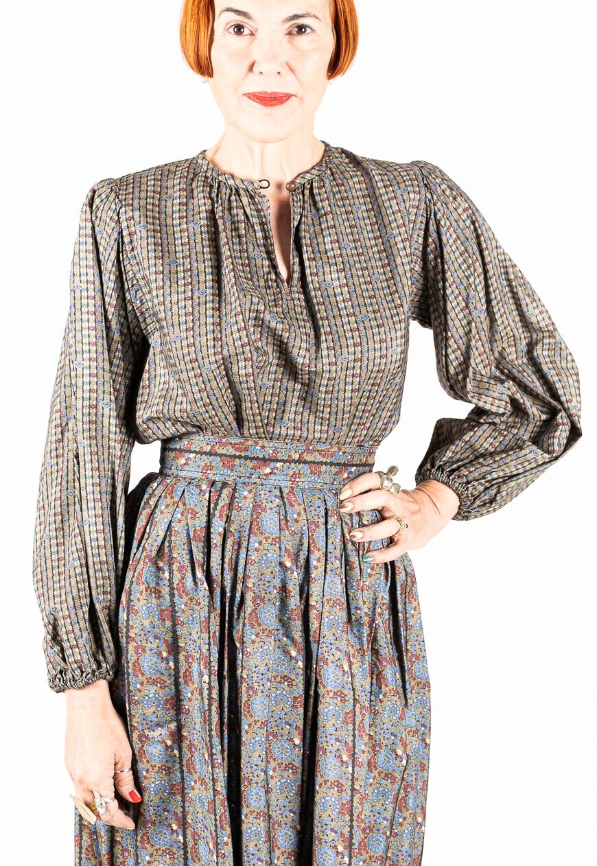 Yves Saint Laurent Rive Gauche - Silk floral blouse and Yves Saint Laurent Rive Gauche - Silk floral blouse and